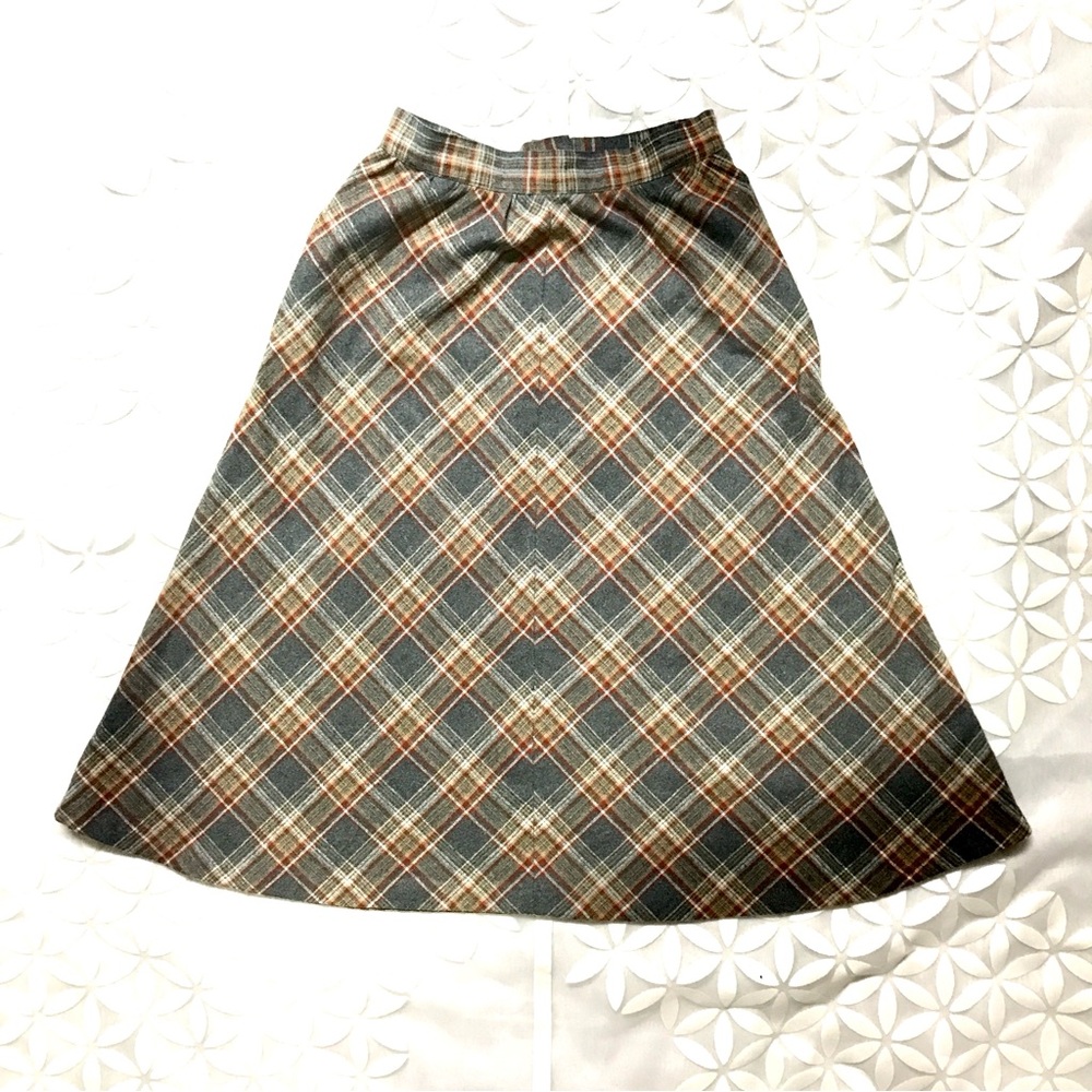 Haddon Hall Plaid A-Line Skirt. Good.